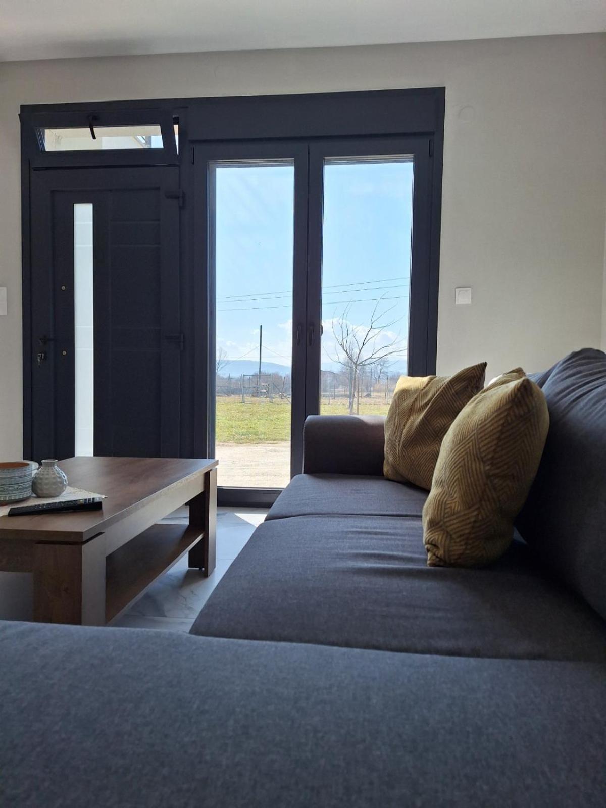 P&M Apartment Янина Экстерьер фото